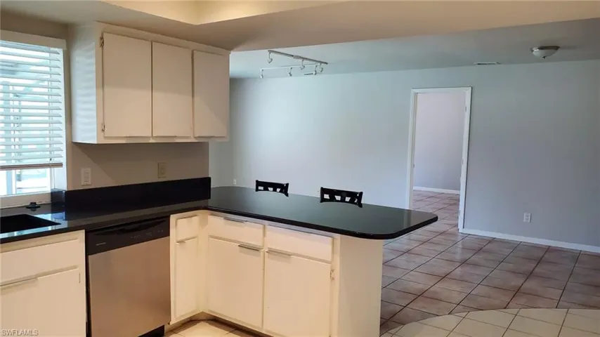 3822 SE 4th  AVE, Cape Coral, FL 33904