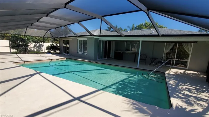 3822 SE 4th  AVE, Cape Coral, FL 33904