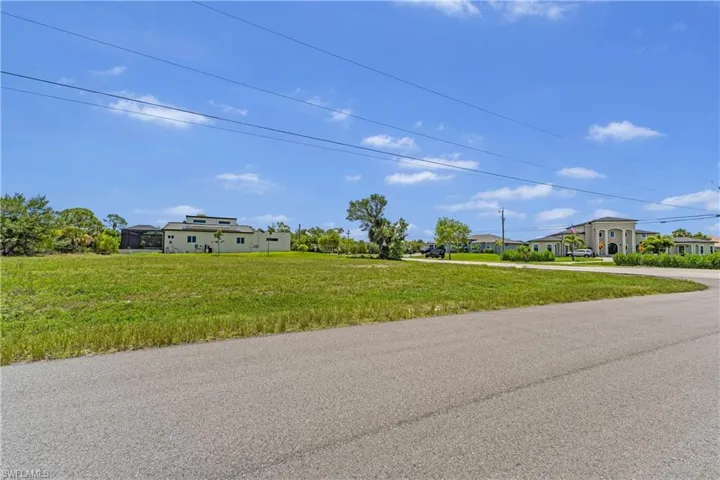 3203 Nw 41st Ave, Cape Coral, Florida 33993