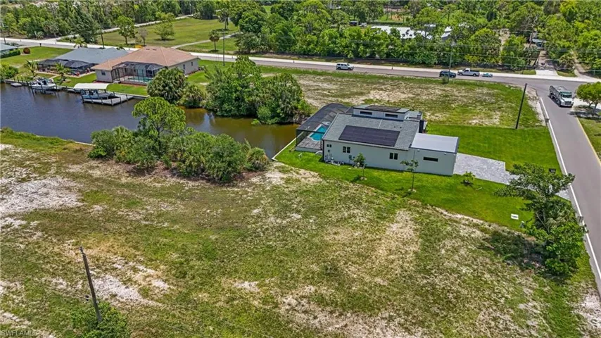 3203 Nw 41st Ave, Cape Coral, Florida 33993