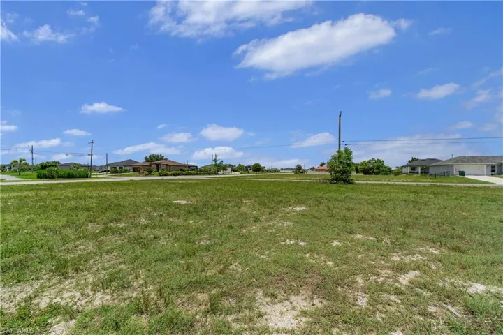 3203 Nw 41st Ave, Cape Coral, Florida 33993