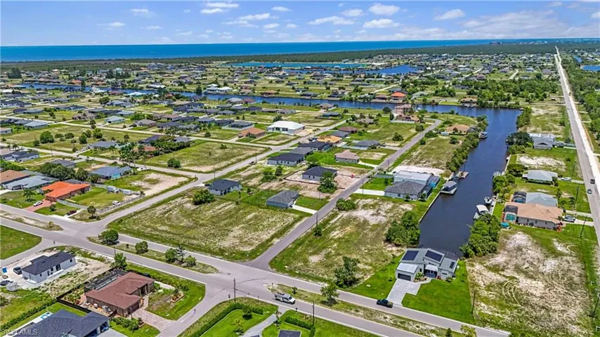 3203 Nw 41st Ave, Cape Coral, Florida 33993