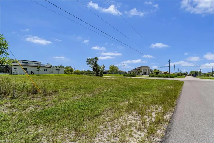 3203 Nw 41st Ave, Cape Coral, Florida 33993