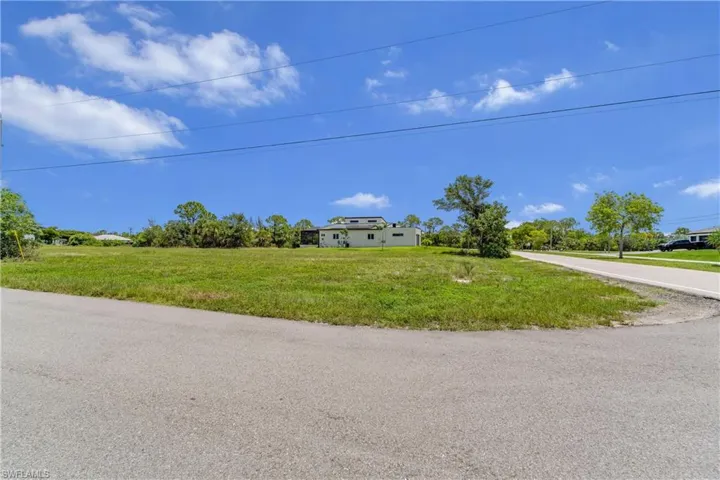3203 Nw 41st Ave, Cape Coral, Florida 33993