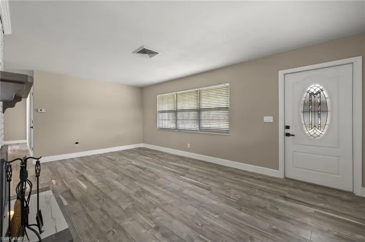 2260  Jasper  AVE, Fort Myers, FL 33907