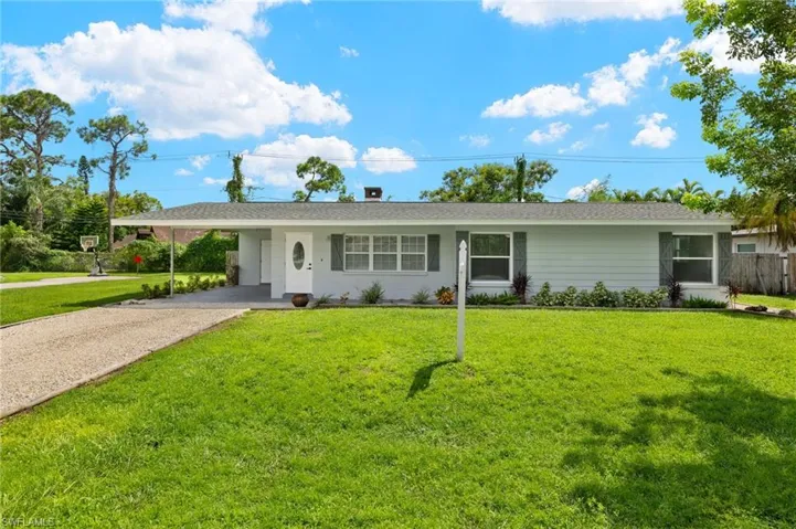 2260  Jasper  AVE, Fort Myers, FL 33907