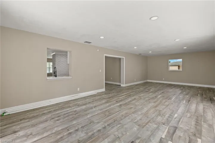2260  Jasper  AVE, Fort Myers, FL 33907