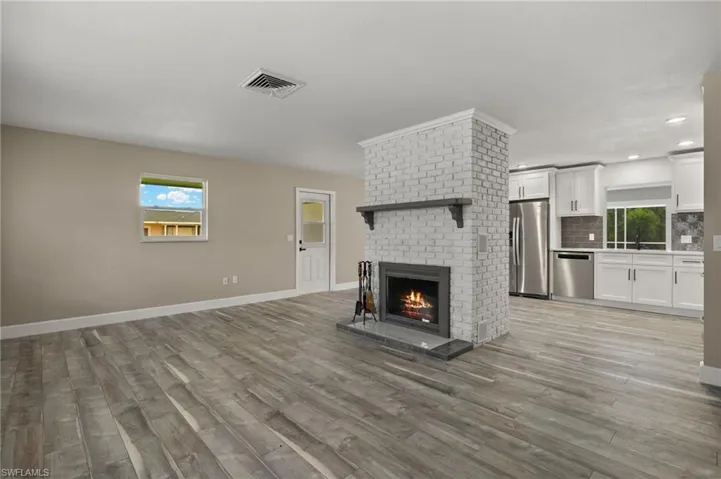 2260  Jasper  AVE, Fort Myers, FL 33907