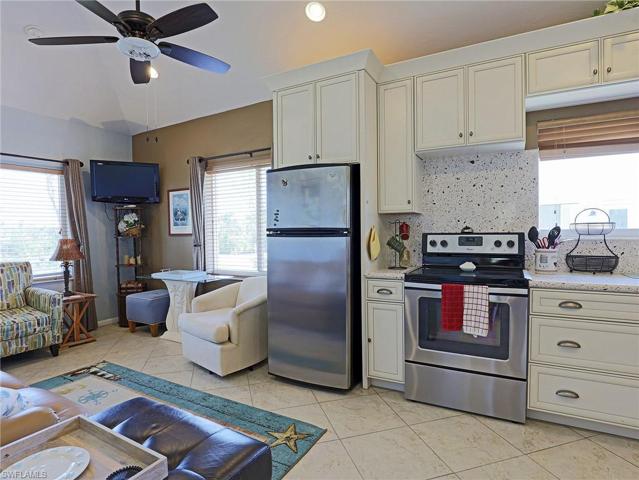 Living/Kitchen #2