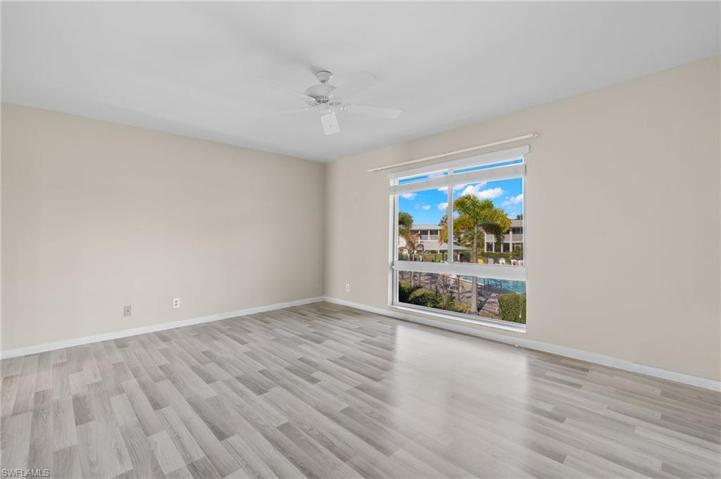 158  Lollypop  LN, Naples, FL 34112