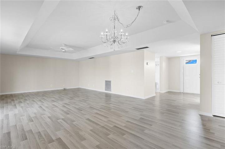 158  Lollypop  LN, Naples, FL 34112