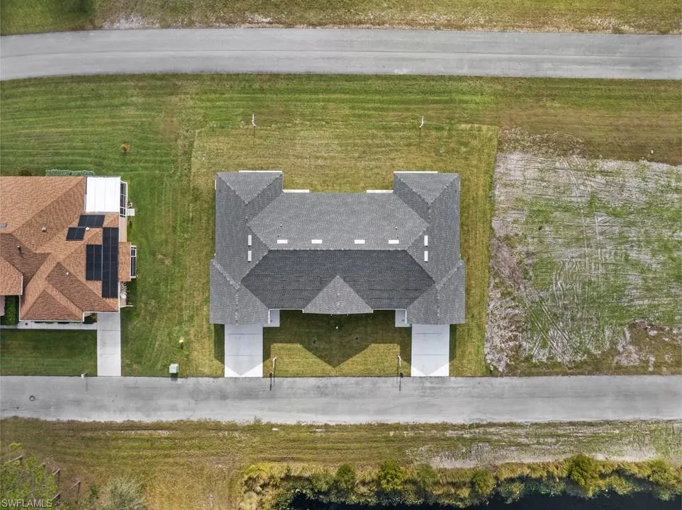 628 Falls LN, Lehigh Acres, FL 33974,2025000392