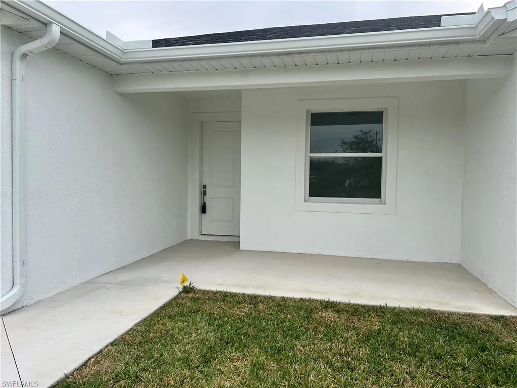 628 Falls LN, Lehigh Acres, FL 33974,2025000392