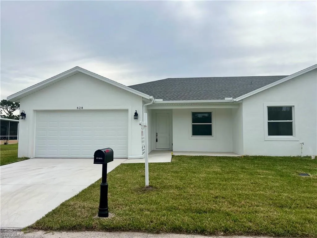 628 Falls LN, Lehigh Acres, FL 33974,2025000392