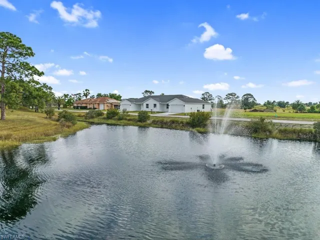 628 Falls LN, Lehigh Acres, FL 33974,2025000392