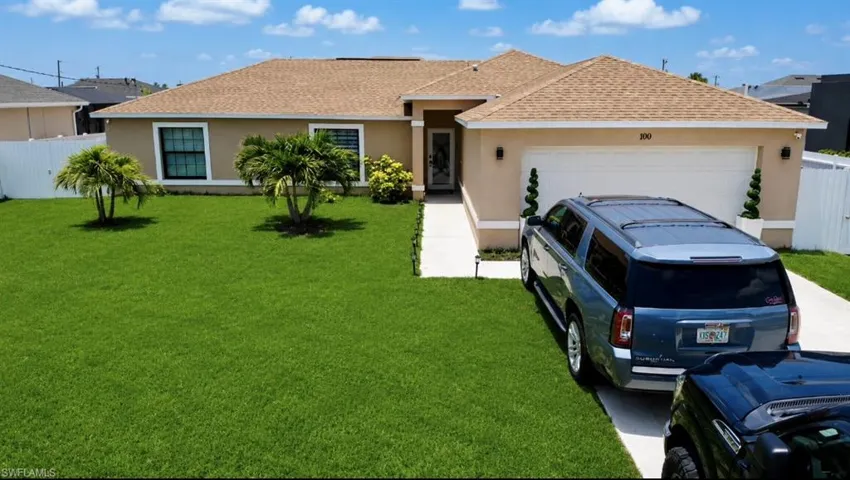 100 NW 13th  PL, Cape Coral, FL 33993