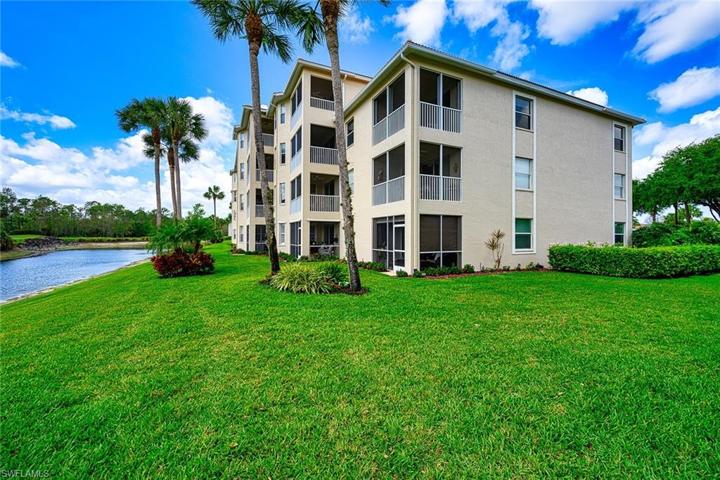 8670  Cedar Hammock  CIR, Naples, FL 34112