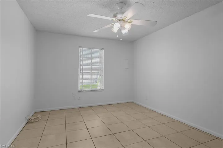 11 Desert Candle Cir, Lehigh Acres, Florida 33936