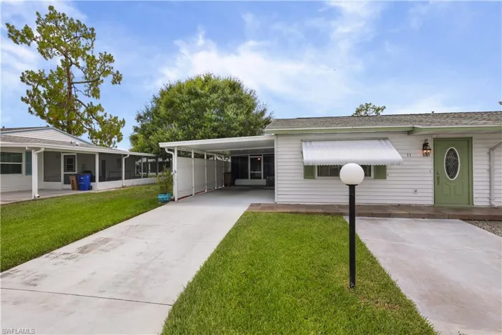 11 Desert Candle Cir, Lehigh Acres, Florida 33936