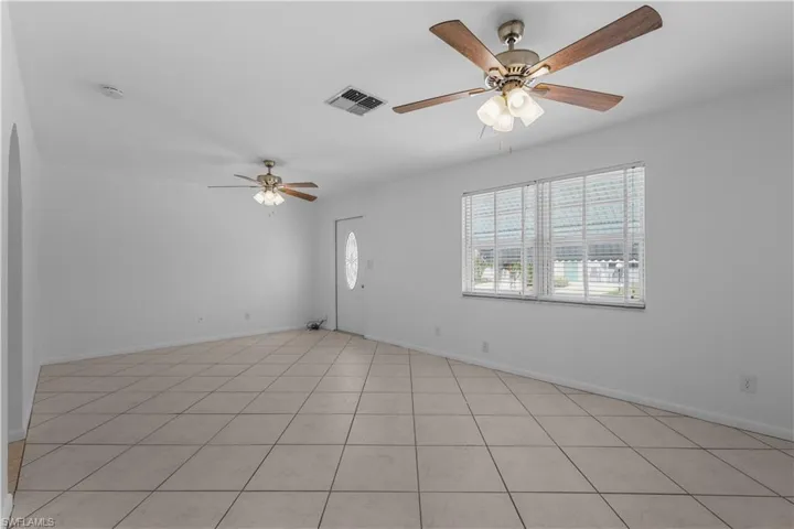 11 Desert Candle Cir, Lehigh Acres, Florida 33936