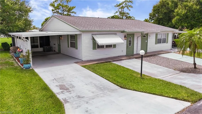 11 Desert Candle Cir, Lehigh Acres, Florida 33936