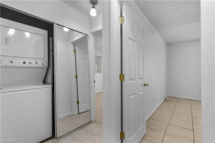 11 Desert Candle Cir, Lehigh Acres, Florida 33936