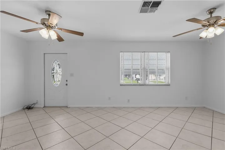 11 Desert Candle Cir, Lehigh Acres, Florida 33936