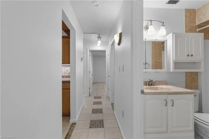 11 Desert Candle Cir, Lehigh Acres, Florida 33936