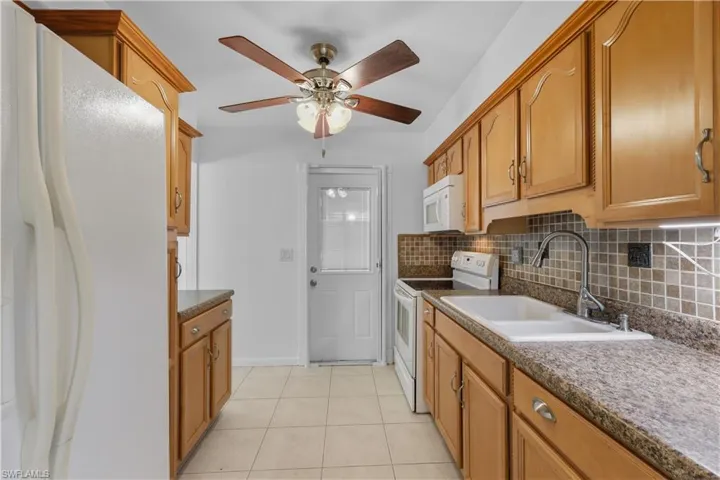 11 Desert Candle Cir, Lehigh Acres, Florida 33936