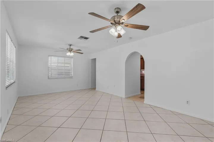 11 Desert Candle Cir, Lehigh Acres, Florida 33936