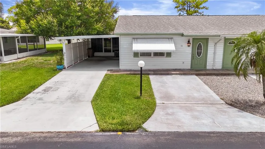 11 Desert Candle Cir, Lehigh Acres, Florida 33936