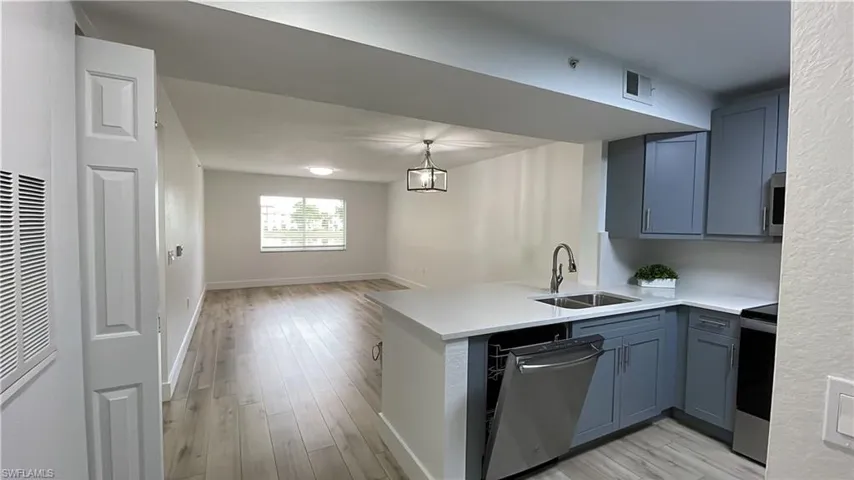 8234 Key Royal Cir 524, Naples, Florida 34119