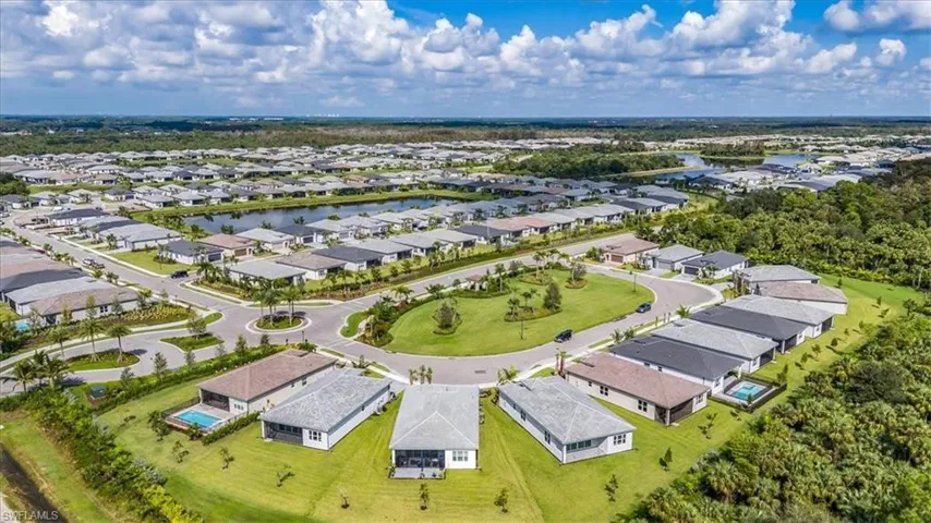 12452  Violet  LN, Naples, FL 34120