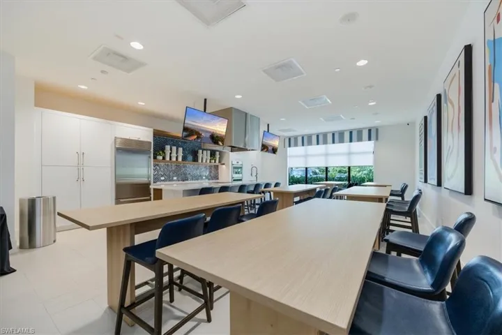 12452  Violet  LN, Naples, FL 34120