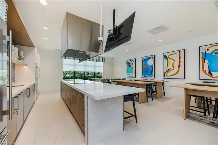 12452  Violet  LN, Naples, FL 34120