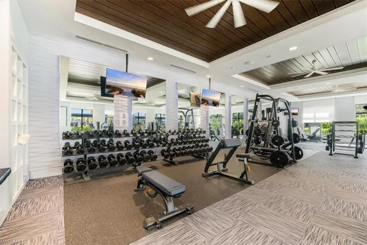 12452  Violet  LN, Naples, FL 34120