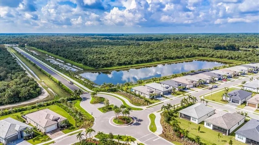 12452  Violet  LN, Naples, FL 34120