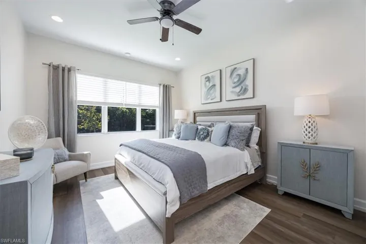 12452  Violet  LN, Naples, FL 34120