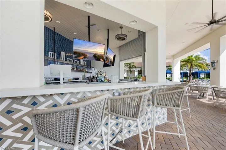 12452  Violet  LN, Naples, FL 34120