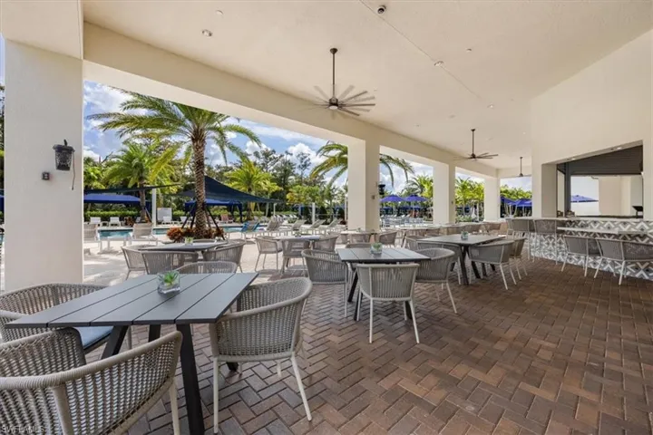 12452  Violet  LN, Naples, FL 34120