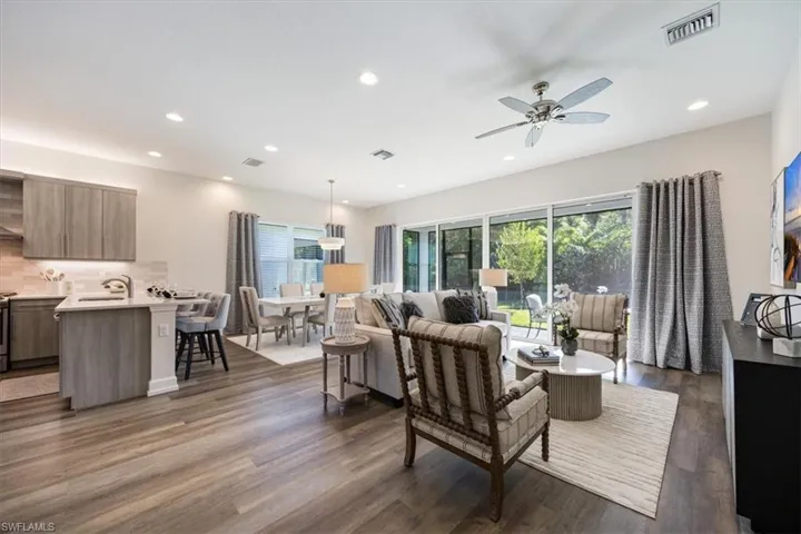 12452  Violet  LN, Naples, FL 34120