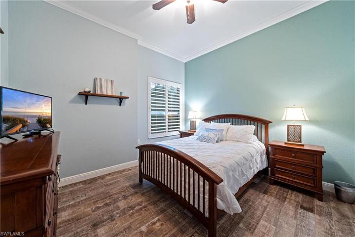 Guest bedroom