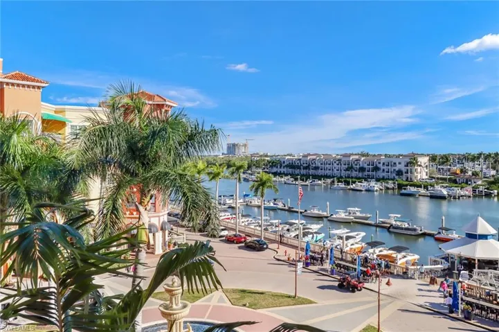 450  Bayfront  PL, Naples, FL 34102