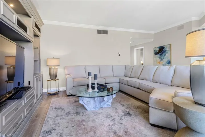 450  Bayfront  PL, Naples, FL 34102