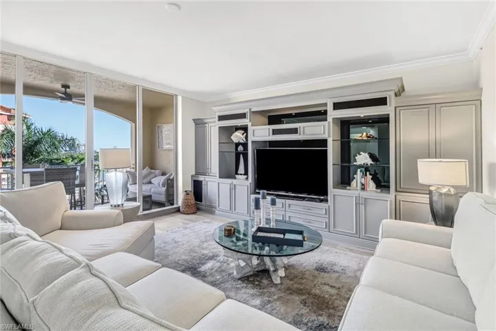 450  Bayfront  PL, Naples, FL 34102