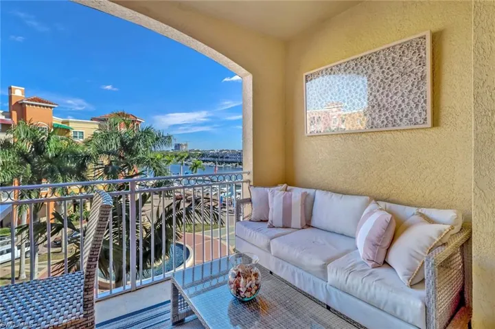 450  Bayfront  PL, Naples, FL 34102