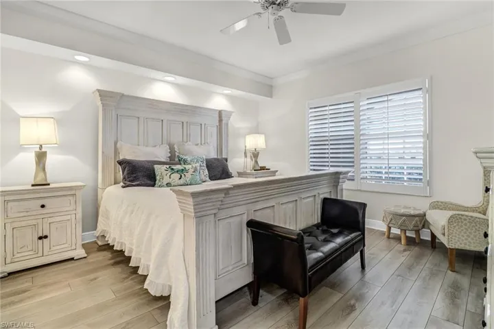 450  Bayfront  PL, Naples, FL 34102
