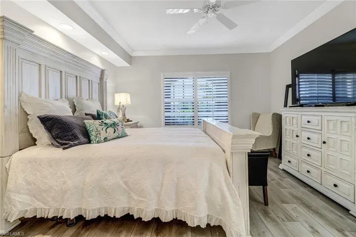 450  Bayfront  PL, Naples, FL 34102