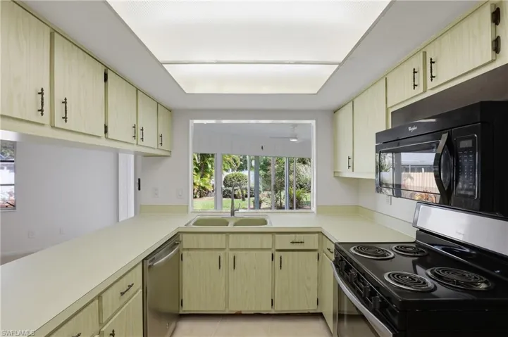 135 Pebble Beach Blvd, Naples, Florida 34113