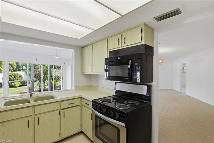 135 Pebble Beach Blvd, Naples, Florida 34113